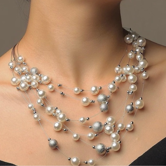 - Mademoiselle layered pearl necklace choker classy statement - Picture 2 of 5